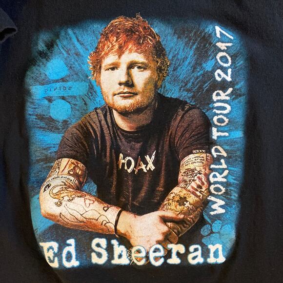 Ed Sheeran 2017 World Tour Medium Graphic Tee Black Short Sleeve - Picture 1 of 7